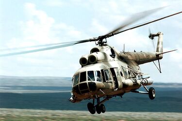 Mи-8 имитирует атаку наземного объекта во время тренировок подразделений ПВО. Нью-Мексико. 21 июня 1999