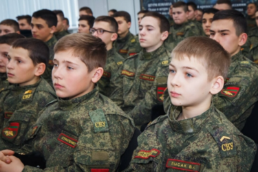 Госдума готовится принять закон, разрешающий брать выпускников школ на службу по контракту