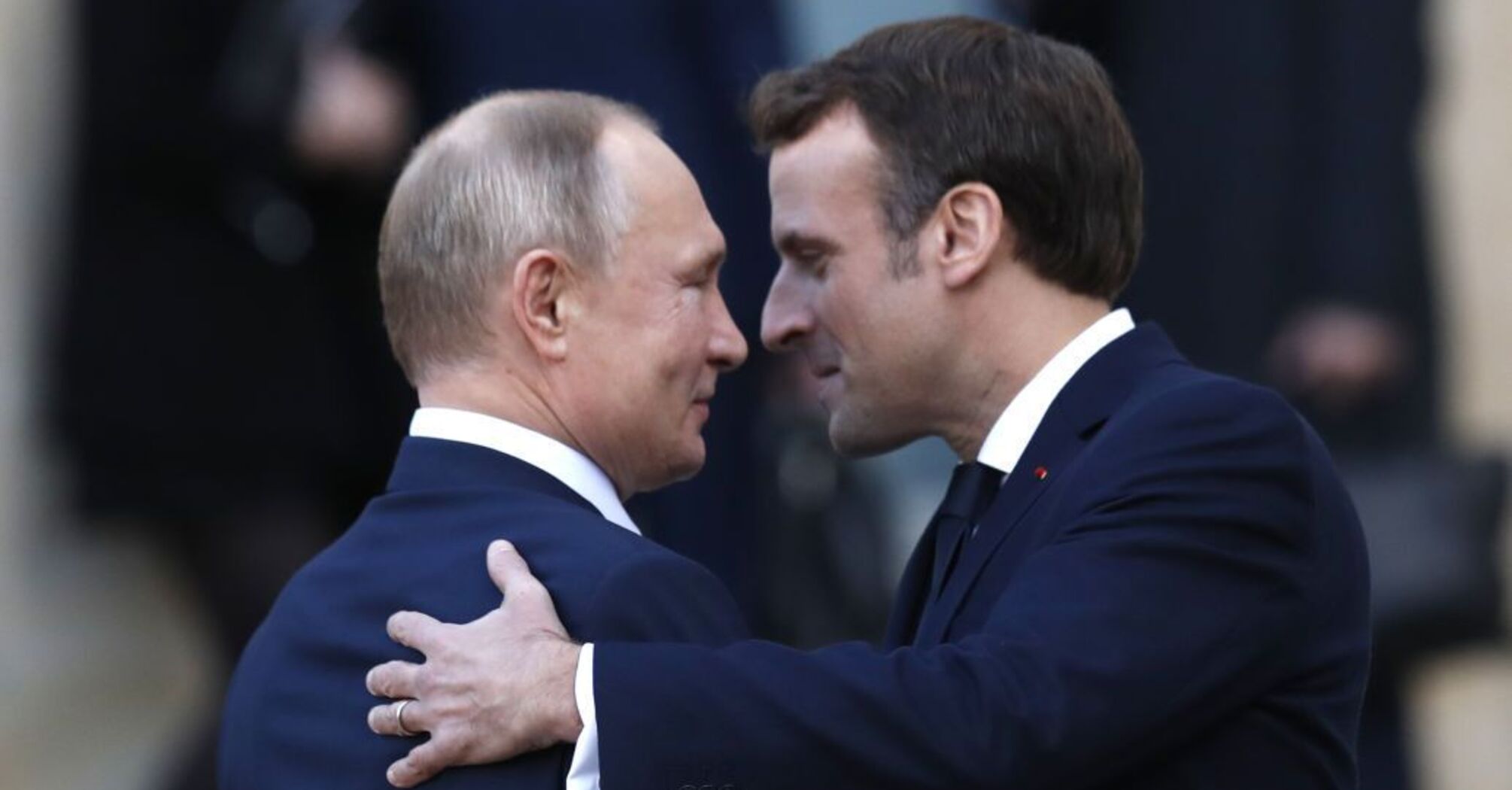 Le Temps опубликовали расшифровку телефонного разговора между Макроном и Путиным