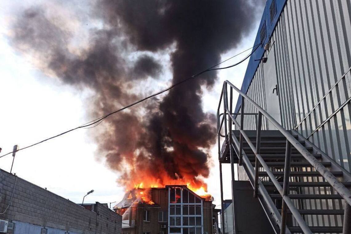 У окупантів масово палають склади на Донбасі