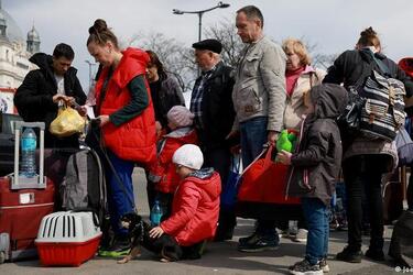 Більшість українських біженців за кордоном не планують повертатися: названі причини