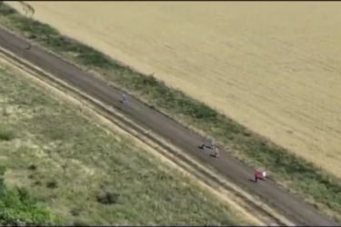 Український дрон супроводжує у 'сірій зоні' біженців з окупованого Херсона