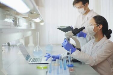 Кіборги близько: вчені розробили знеболюючий імплант