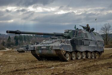 Міноборони показало короткий ролик 'роботи' САУ Panzerhaubitze 2000 на фронті
