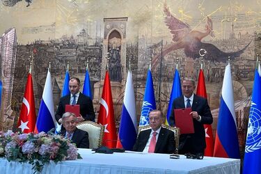 Подписание соглашения в Стамбуле