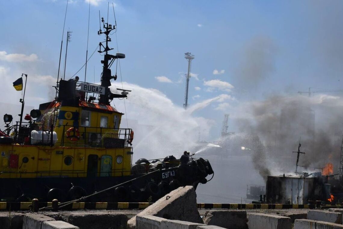 Наслідки удару по Одеському порту