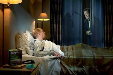 Роботи грузинського художника підірвали інтернет: Путін натирає взуття Джонсону