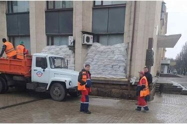 Кріпацтво повернулося: окупанти змушують людей будувати їм оборонні позиції