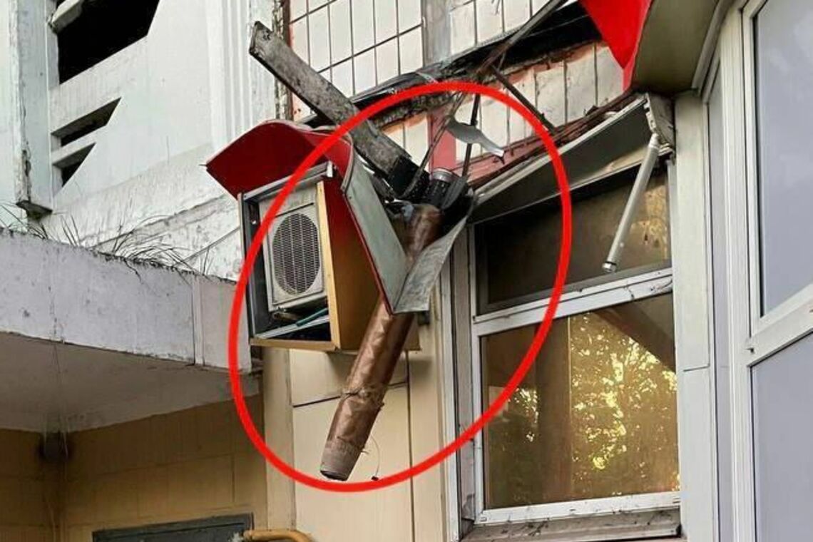 Первая ступень ракеты российского ЗРПК 'Панцирь' попала в многоэтажку Белгорода