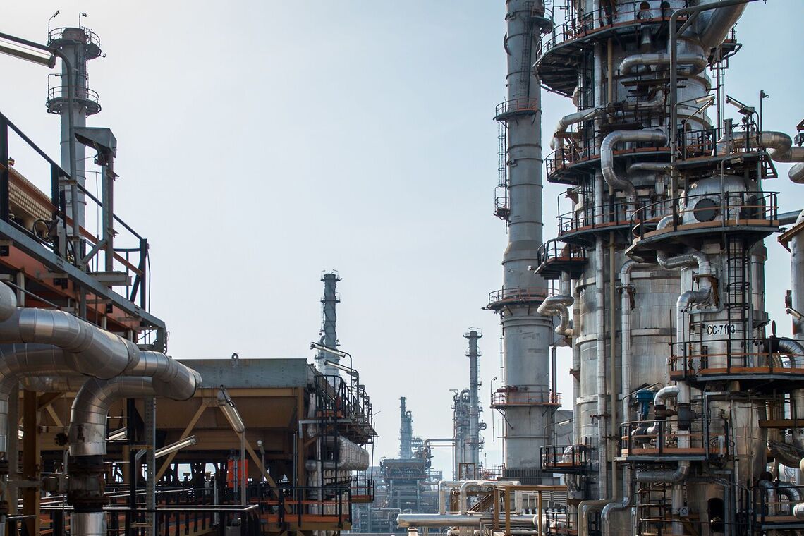 Завод по переработке газового конденсата компании «Звезда Персидского залива» в Бандар-Аббасе, Иран