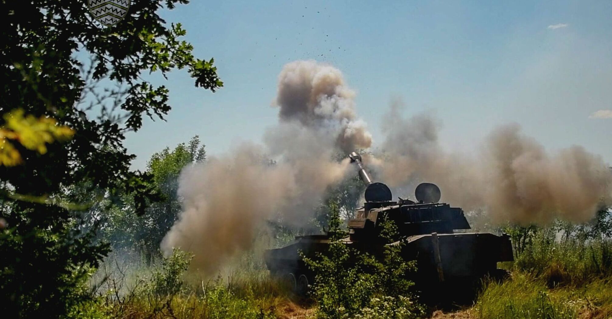 Артиллерия 59-й бригады уничтожает две российские ББМ-2 и боекомплект (ВИДЕО)