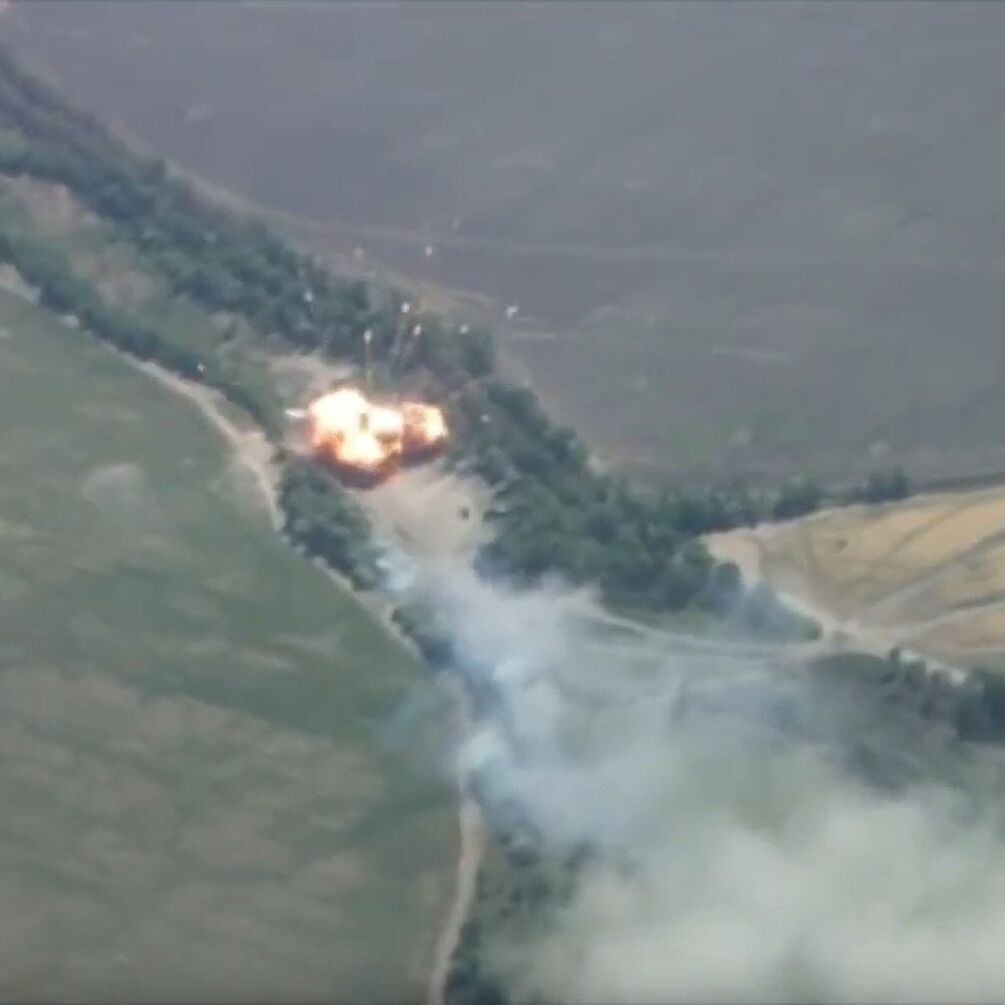 ВСУ сожгли батарею РСЗО БМ-27 Ураган в Херсонской области (ВИДЕО)