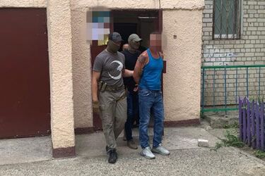 Затримання навідника