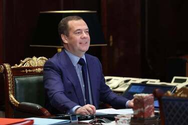 Дмитрий Медведев