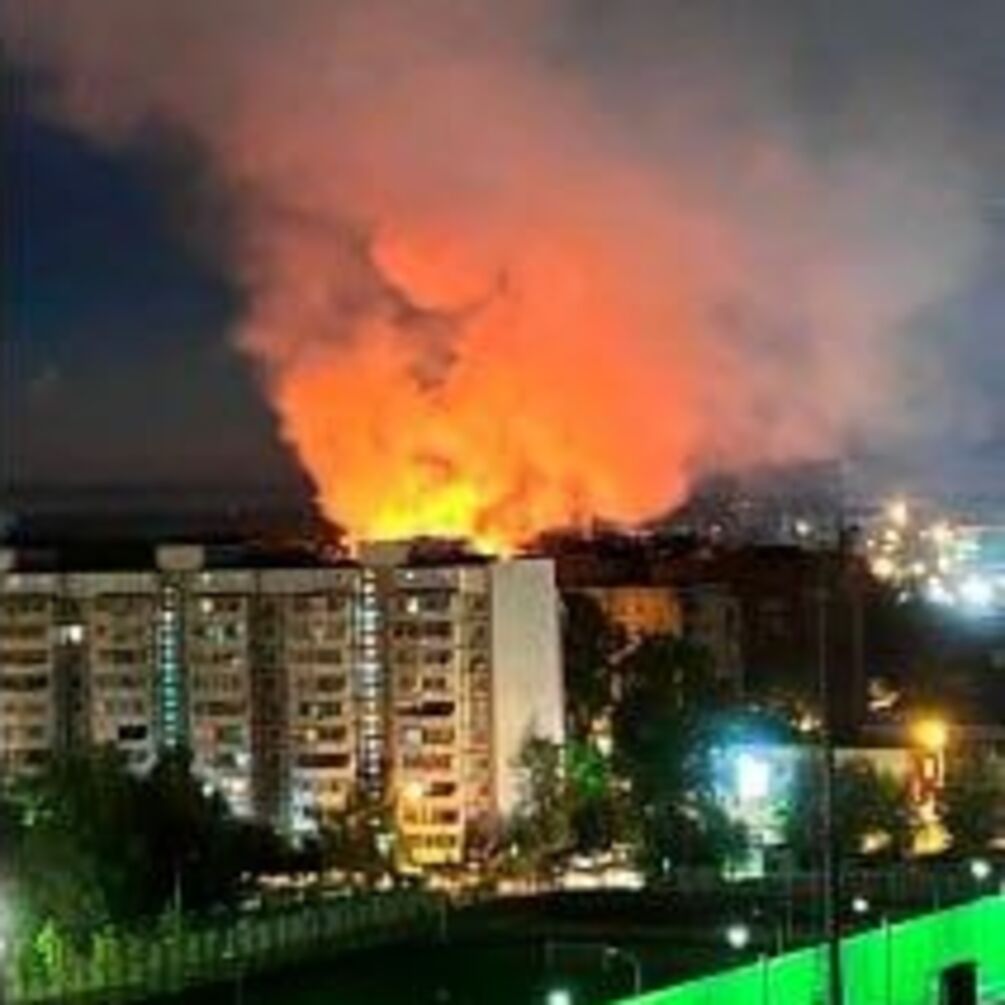 Під Москвою спалахнула військова казарма (відео)