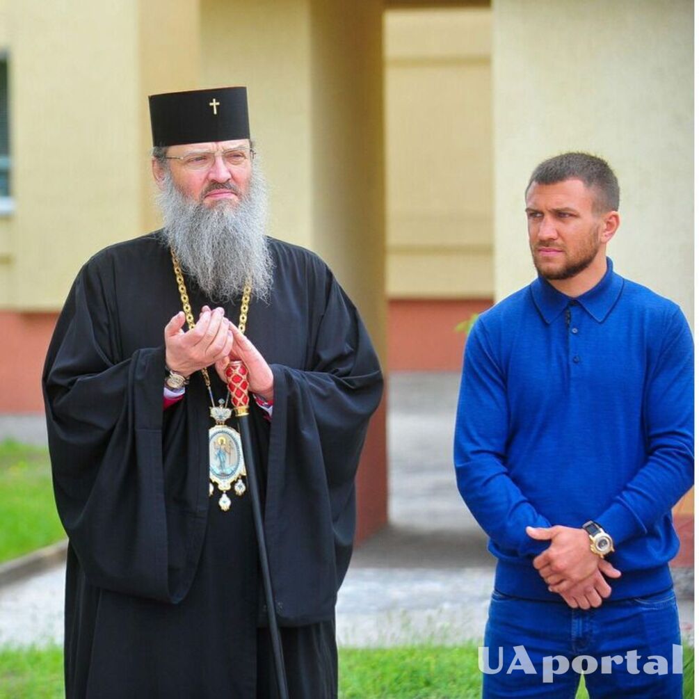 Ломаченко снова оскандалился: встретился с московским митрополитом и заговорил о грехе