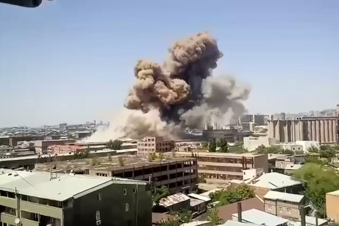В столице Армении раздался громкий взрыв - есть пострадавшие