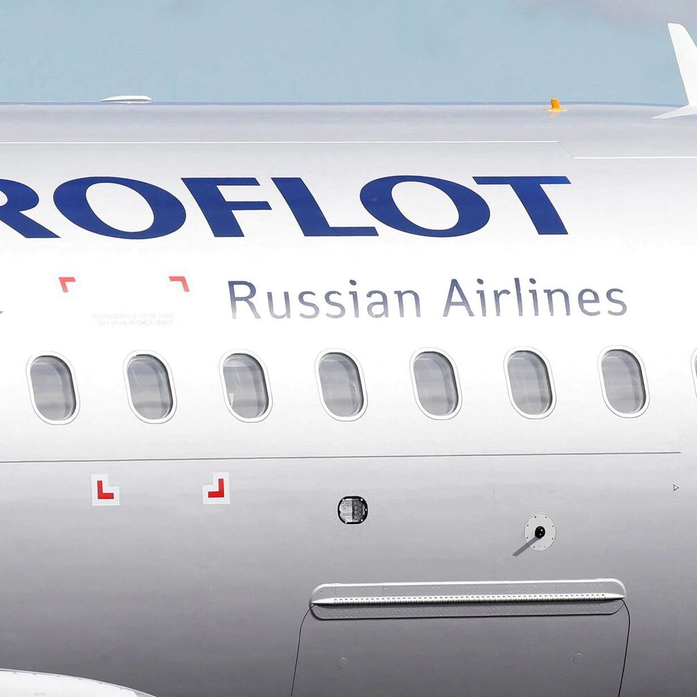 В РФ авиакомпании начали разбирать самолеты на запчасти из-за санкций - Reuters