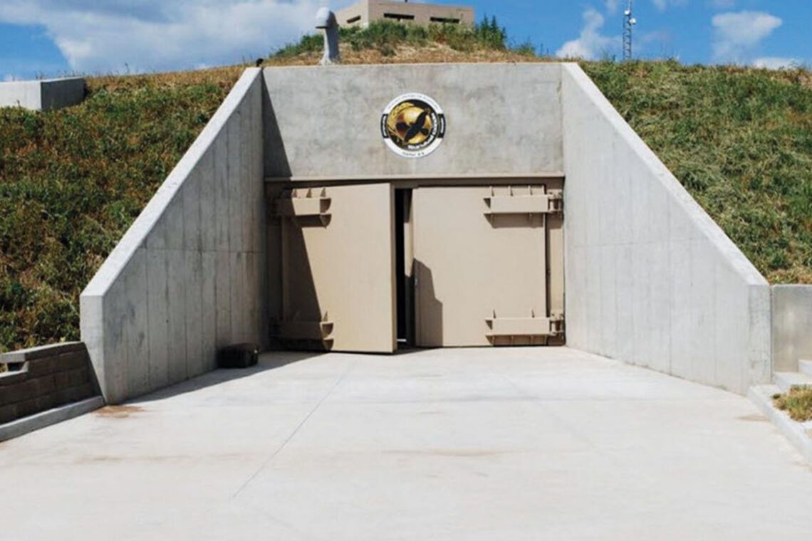 У Швейцарії підготували герметичні бункери від апокаліпсису за $10 млн: як виглядають