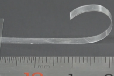 Термохромный материал, который переключается между обогревом и охлаждением