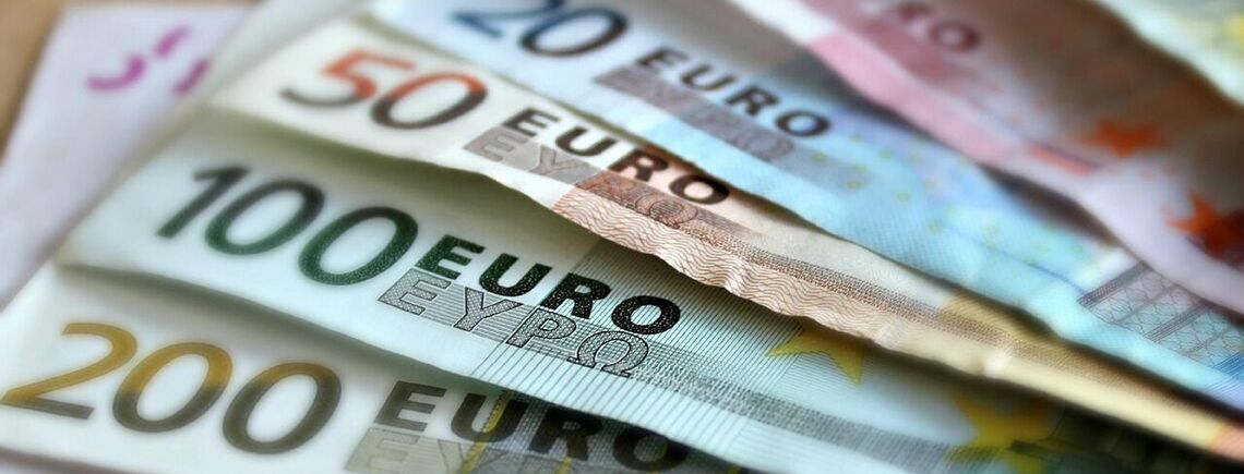 Розыгрыш 500000 EUR в онлайн казино Джокер — акция со Spinomenal