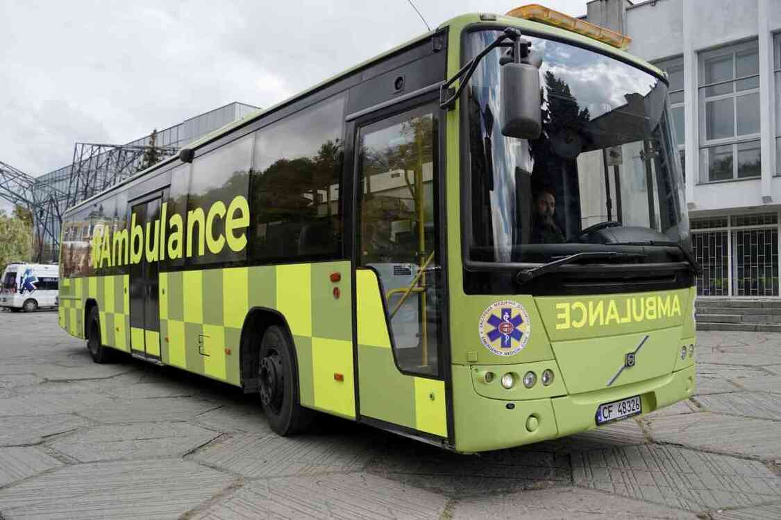 На Полтавщині створили унікальний евакуаційний автобус для поранених (фото)