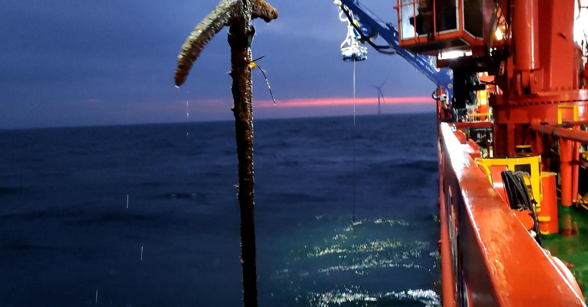 Величезний та рідкісний якір віком 2000 років знайшли на дні Північного моря (фото, відео)