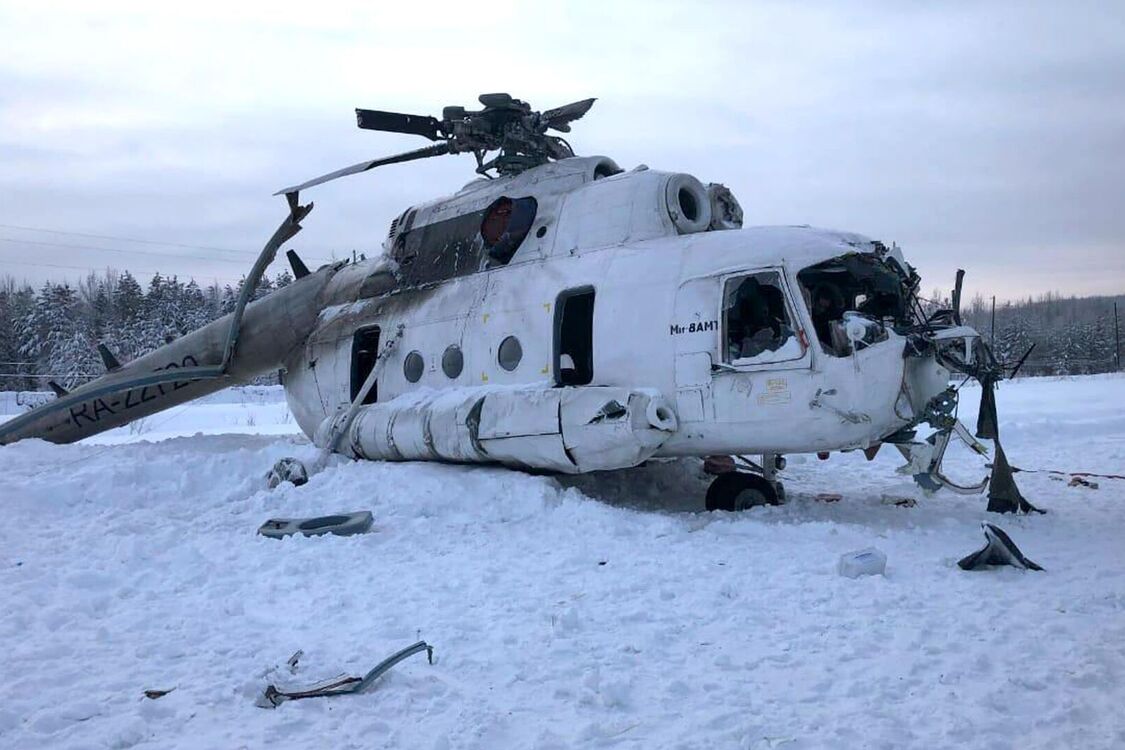 В аэропорту Внуково на россии упал вертолет Ми-8, перевозивший первых лиц государства – СМИ