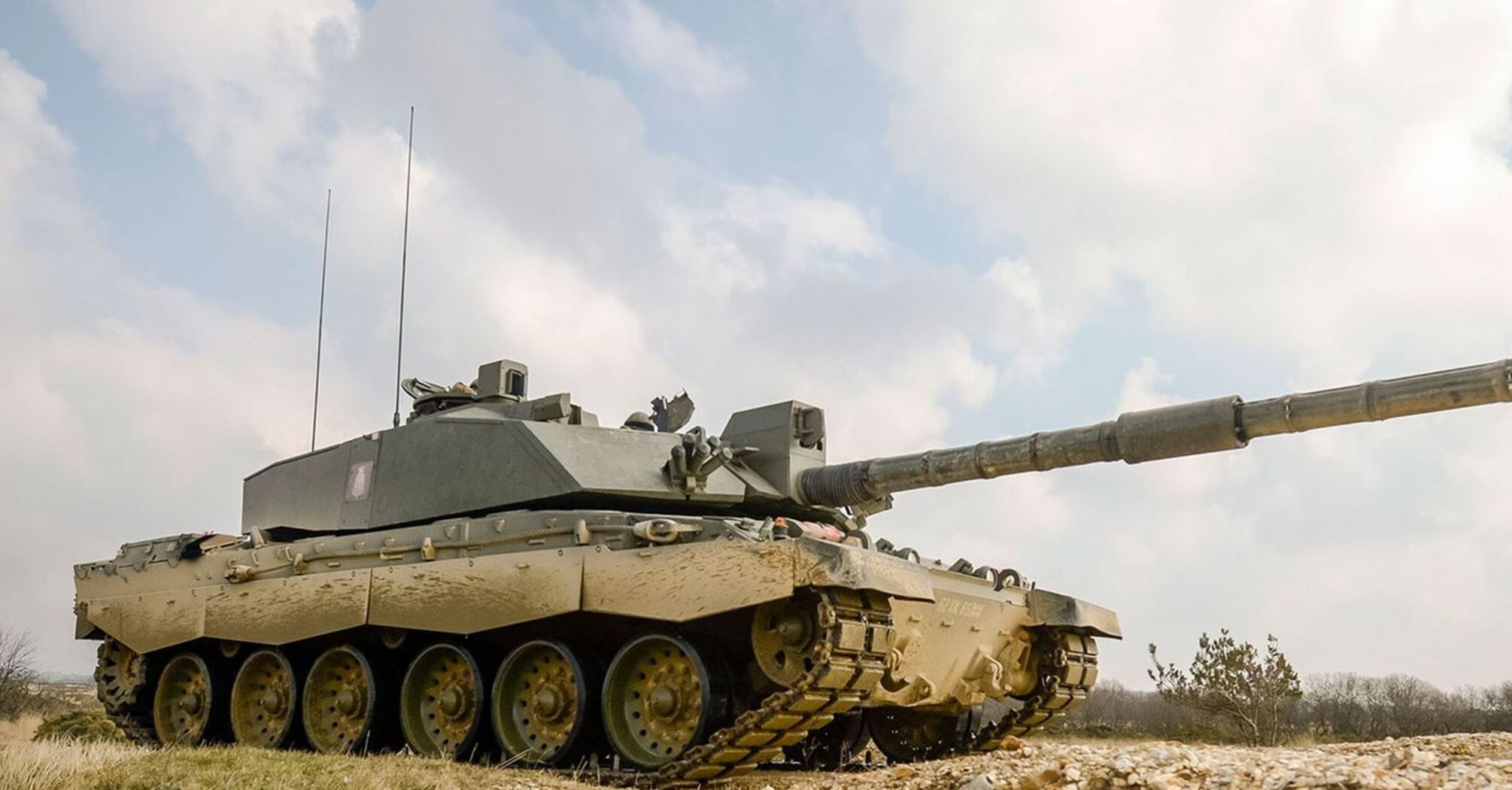 Великобританія розглядає можливість постачання танків Challenger 2 в Україну – Sky News
