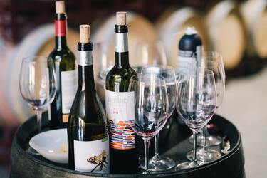 Як відкрити пляшку вина без штопора