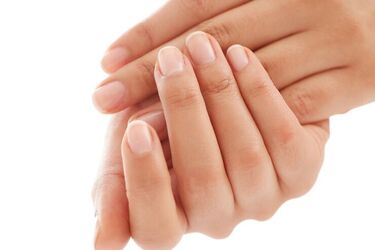 How to prevent yellowing of nails