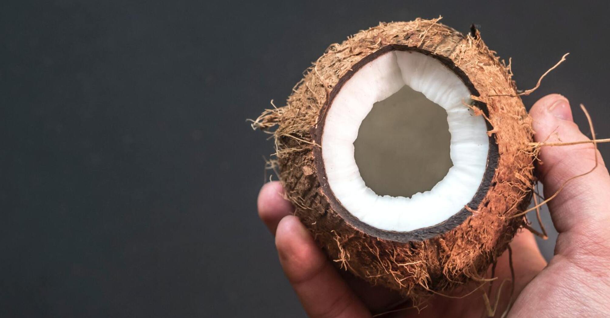 Корисні прийоми, як розколоти шкаралупу кокосового горіха
