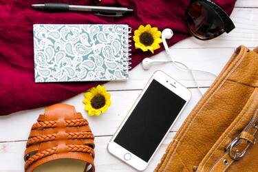 The most necessary things in a woman's handbag