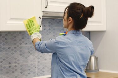 Безопасные и эффективные домашние средства для уничтожения тараканов