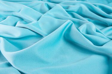 Що потрібно знати про акрилові тканини