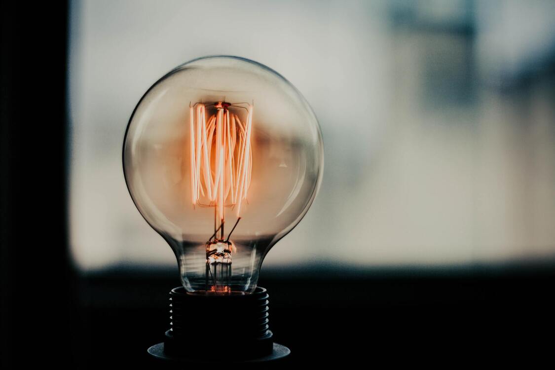 5 простих порад, як економити електроенергію та зменшити рахунки за світло