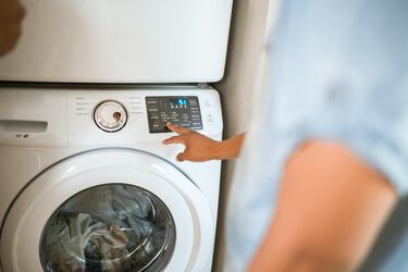 Forget about mold and dirt: how to clean your washing machine properly