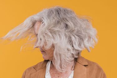 Як повернути волоссю колір