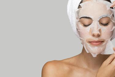 Czy warto kupować maseczki do twarzy?