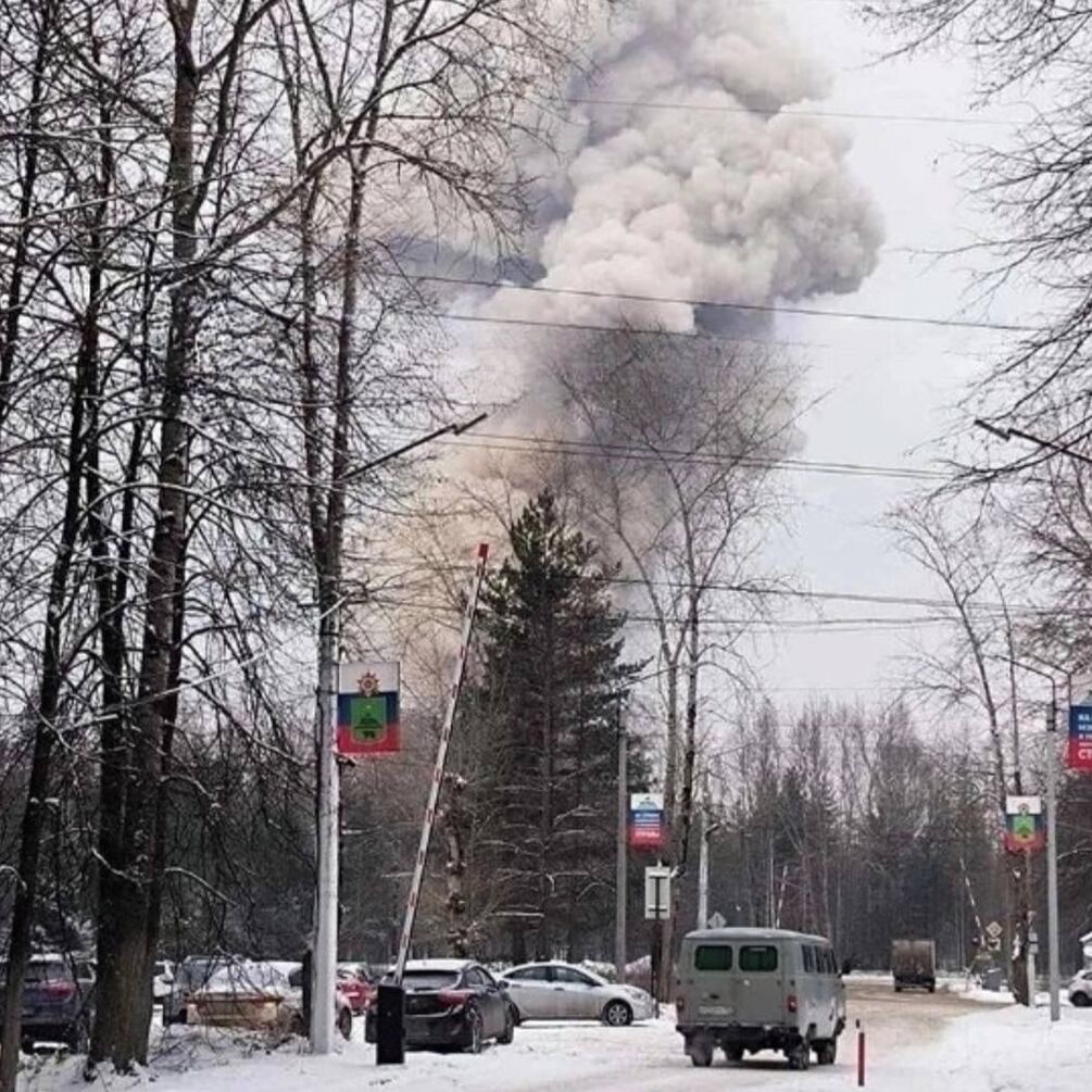 На россии произошел взрыв на военно-промышленном заводе снарядов 'Урал' в Соликамске: видео