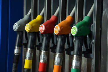 Comparison of gasoline and diesel fuel