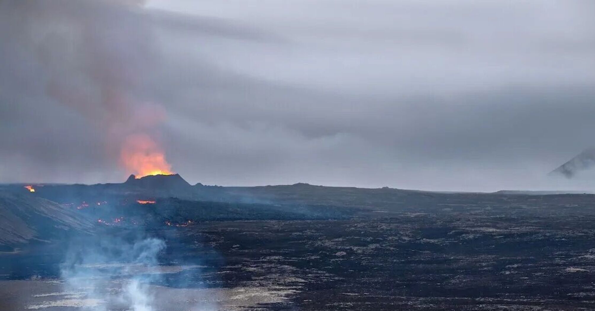В Исландии вулкан готовится к извержению: образуется 'магматический тоннель' протяженностью 16 км (видео)