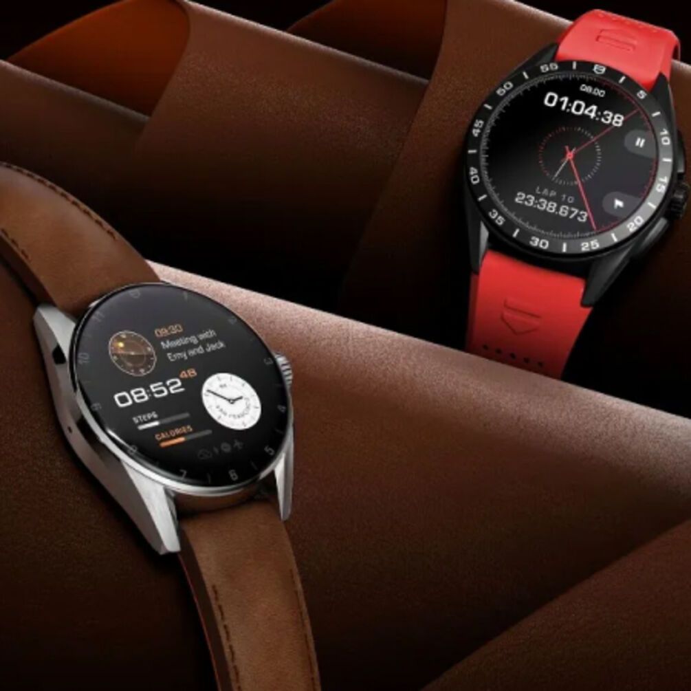 Comparing smartwatches vs. conventional watches: which to choose