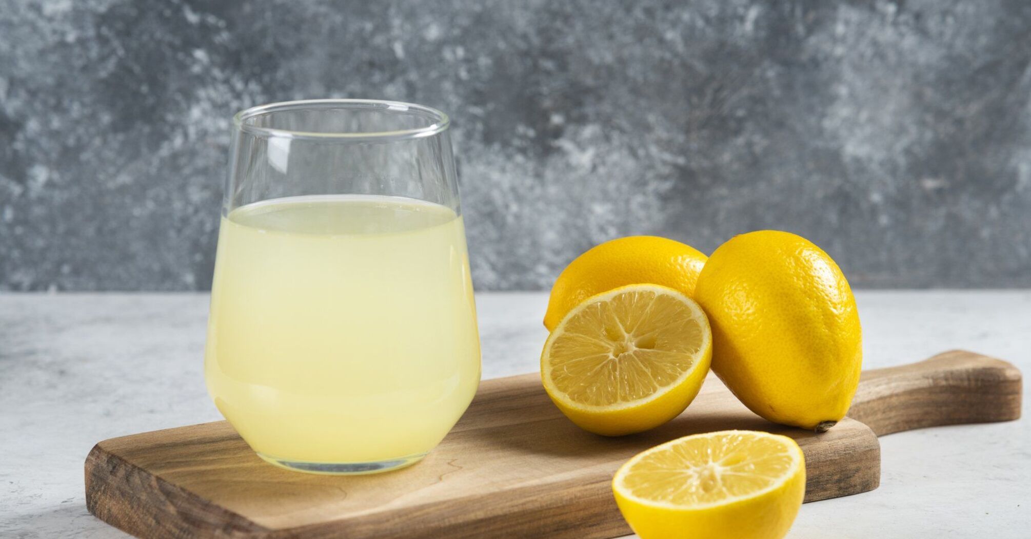 Как легко выжать лимонный сок