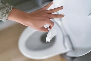 Experts explain whether toilet paper can clog the toilet