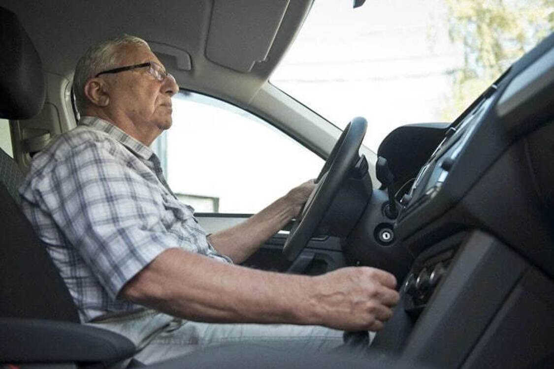 Kierowcy powyżej 65 roku życia mogą stracić prawo jazdy: co należy wiedzieć o zmianach od 2024 roku