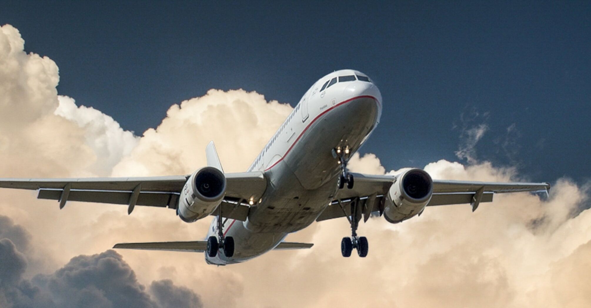 Готовы снова летать? Когда откроют один из городских аэропортов Украины