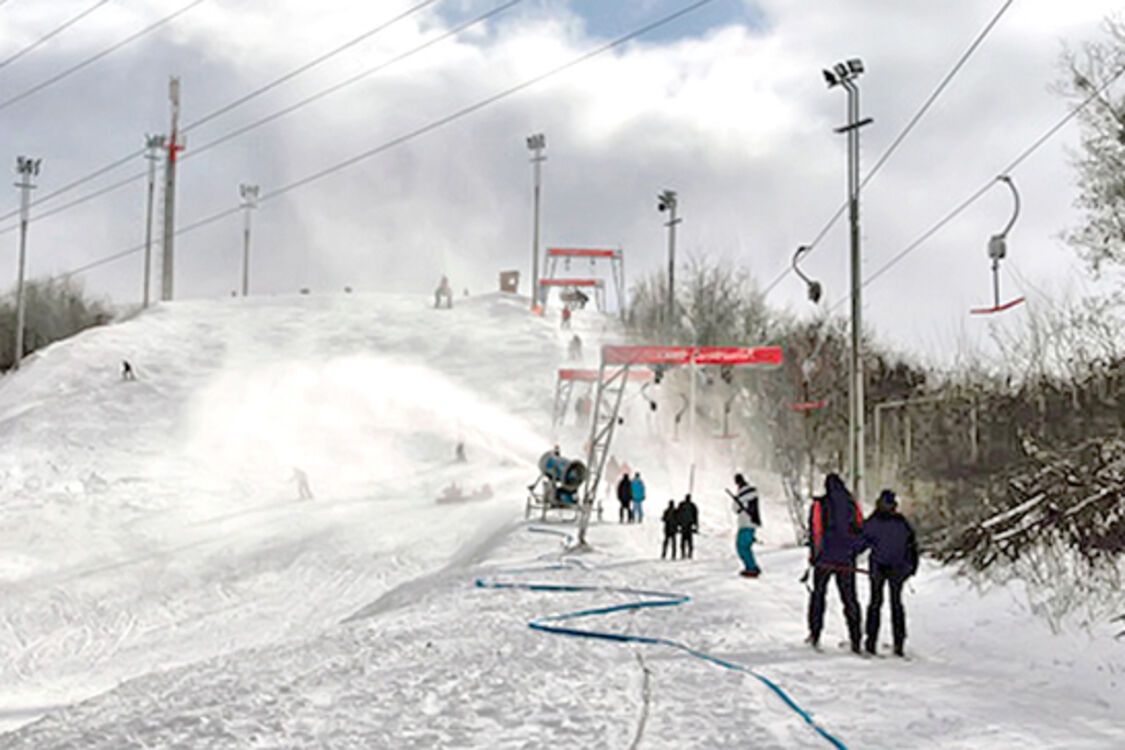 Лыжи и сноуборды в Киеве и рядом, где прокатиться и сколько стоит