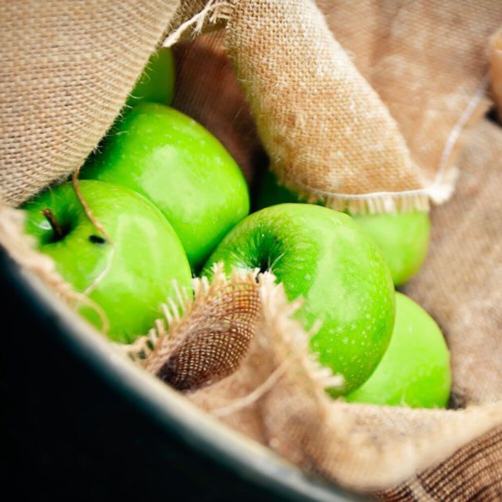 Як довше зберігати яблука в домашніх умовах: лайфхаки 