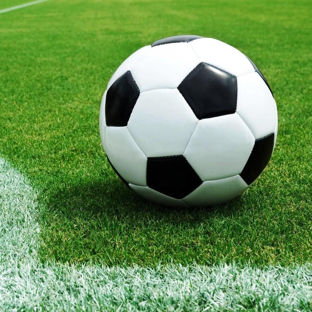 Створення червоної картки та чому поле смугасте: цікаві факти про футбол